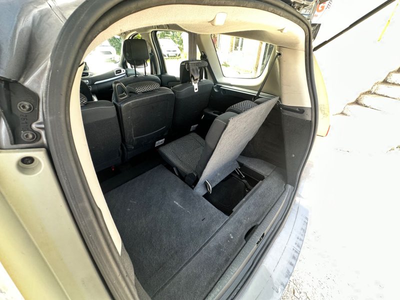 RENAULT SCENICIII GRAND 1.5 DCI 110 EXPRESSION 7P 2011