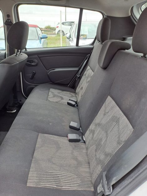 DACIA SANDERO DC02020 2010
