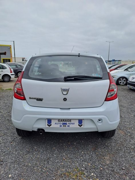 DACIA SANDERO DC02020 2010