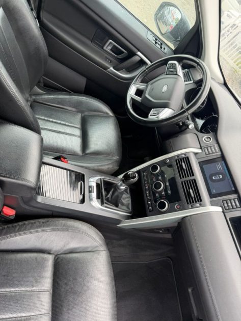 LAND ROVER Discovery  Sport 2.0 TD4 16V 4x4  150 cv en super état 