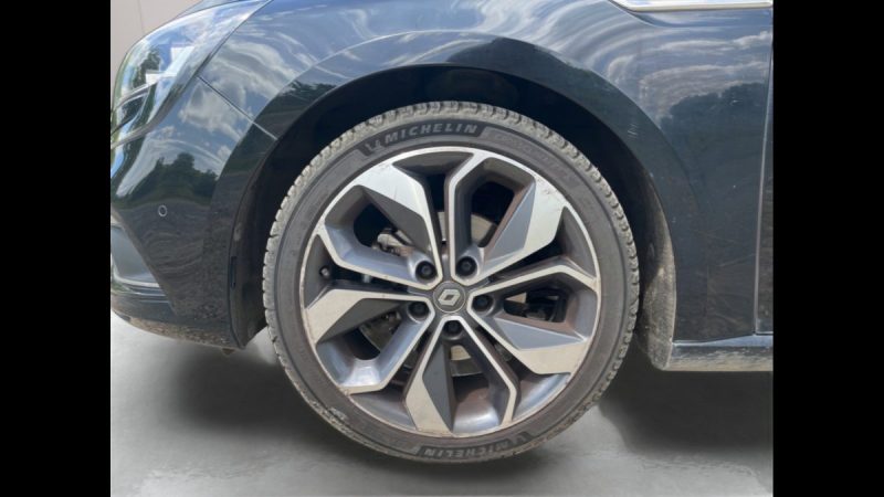 RENAULT MEGANE IV TCE 130 BOSE 2017