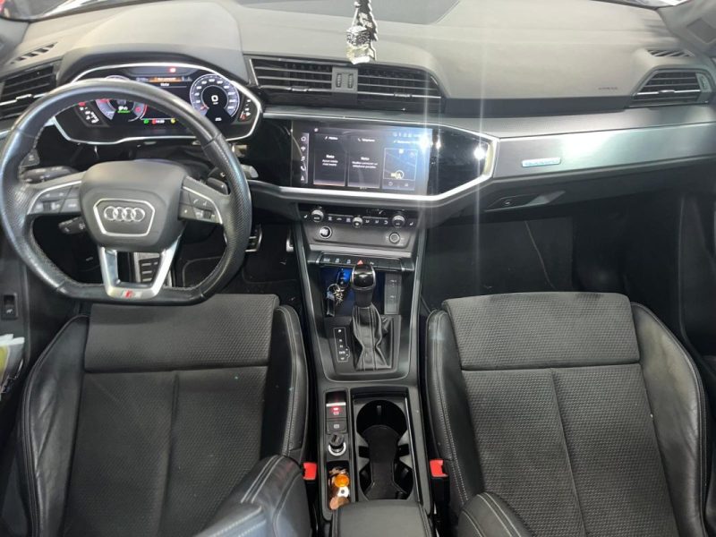 AUDI Q3 Sportback S Line 40 TDI 200 ch Quattro S Tronic 7 / Full Black / Toit Ouvrant