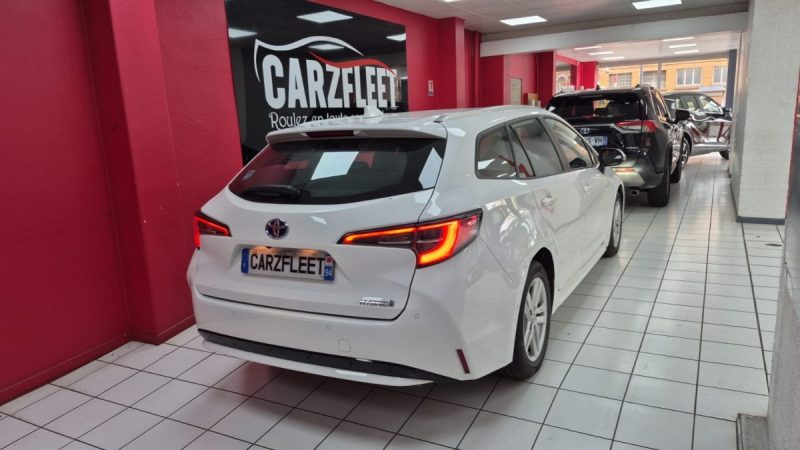 TOYOTA COROLLA TOURING SPORTS 122cv DYNAMIC BUSINESS/1 ERE MAIN/TVA RECUPERABLE