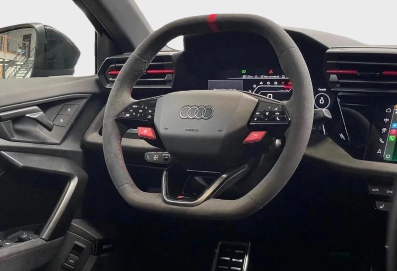 AUDI RS3 SPORTBACK 2025