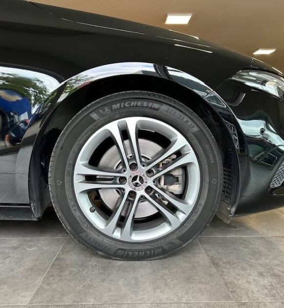 MERCEDES BENZ A 220 190CH PROGRESSIVE LINE 7G-DCT 2019