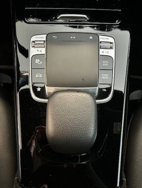 MERCEDES BENZ A 220 190CH PROGRESSIVE LINE 7G-DCT 2019