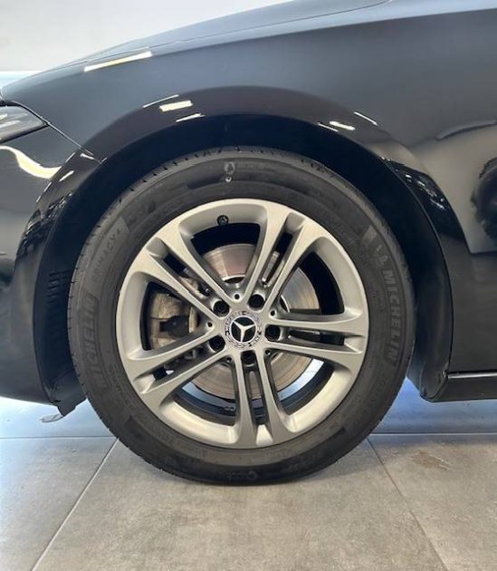 MERCEDES BENZ A 220 190CH PROGRESSIVE LINE 7G-DCT 2019