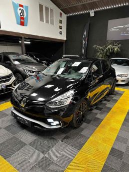 MAGNIFIQUE RENAULT CLIO 4 RS TROPHY 220 CH (ENTRETIEN RENAULT, SONO BOSE, AKRAPOVIC) 