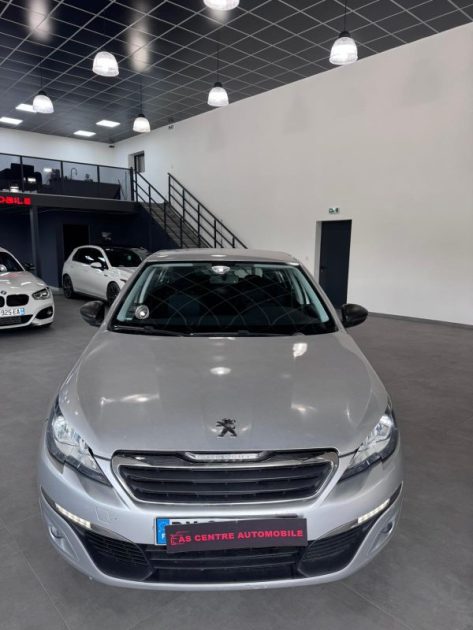 PEUGEOT 308 1.6 BLUEHDI 120cv / 1 ERE MAIN / 5 PLACES