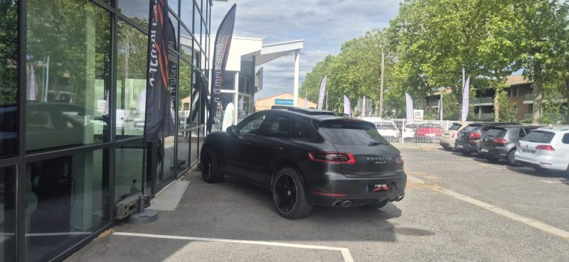 PORSCHE Macan 3.0 V6 340 ch S Boîte PDK 7 rapports / Covering Noir Mat / Toit Ouvrant