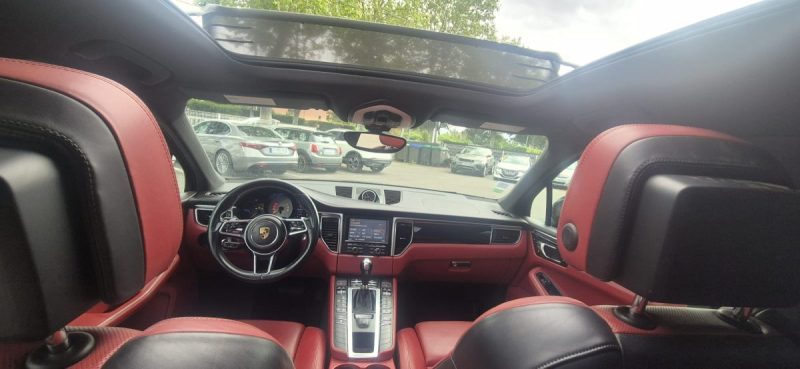 PORSCHE Macan 3.0 V6 340 ch S Boîte PDK 7 rapports / Covering Noir Mat / Toit Ouvrant