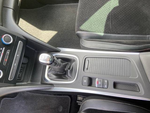 RENAULT MEGANE IV ESTATE TCE 130 ZEN 2016