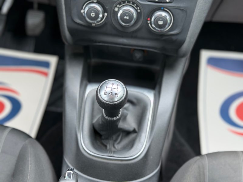 Citroën C4 1.4 VTi 95 Attraction - Clim - Régulateur - Révisée & Garantie 6 mois