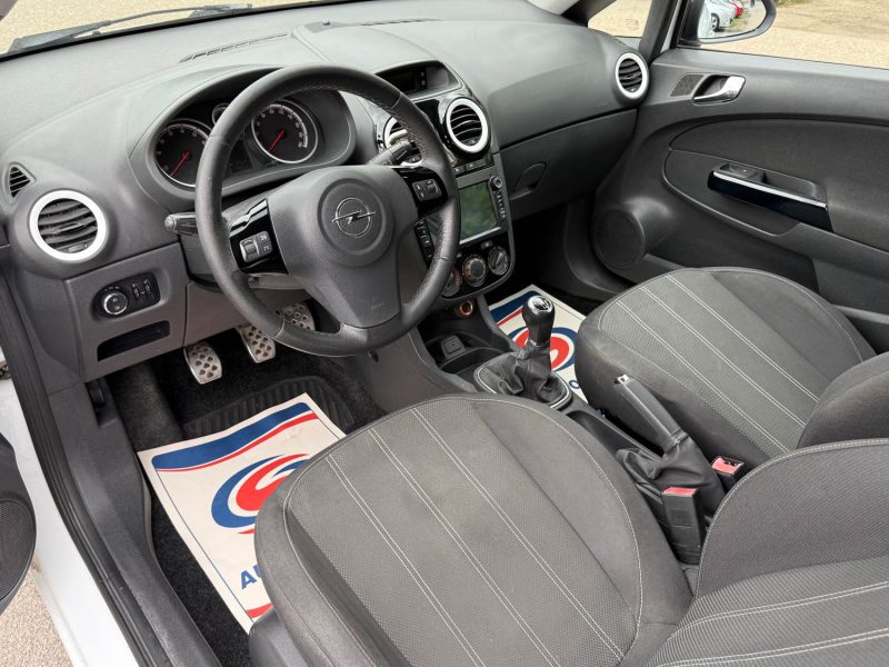 Opel Corsa D 1.4l 120 ch Color Edition  – CarPlay – GPS – Révisée & garantie 6 mois