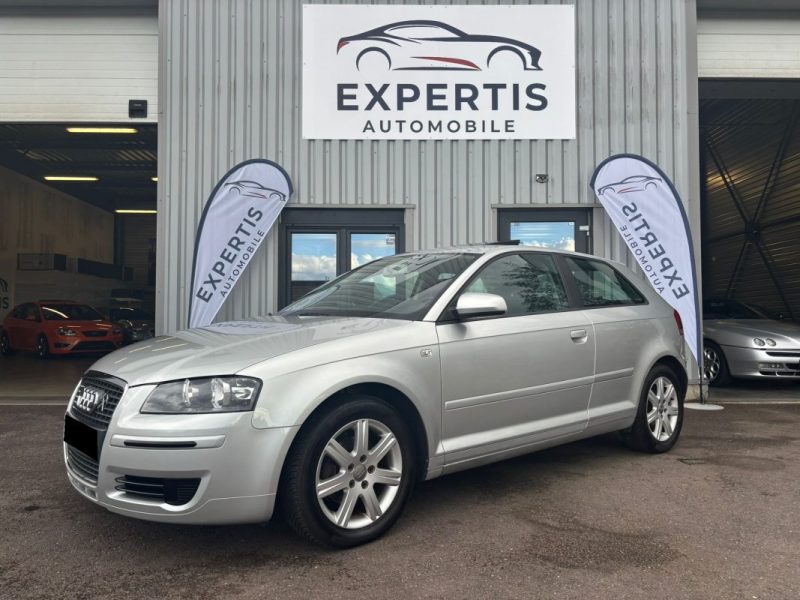 AUDI A3 ATTRACTION 1.6i 102CV 