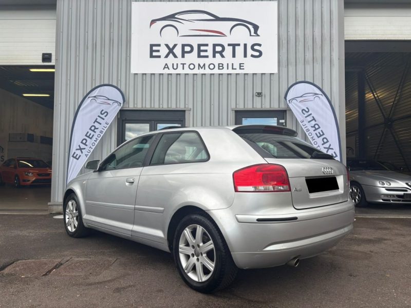 AUDI A3 ATTRACTION 1.6i 102CV 