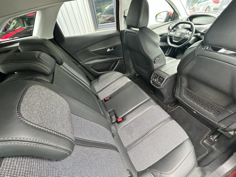 PEUGEOT 3008 ALLURE BlueHDI 130CV BVM6