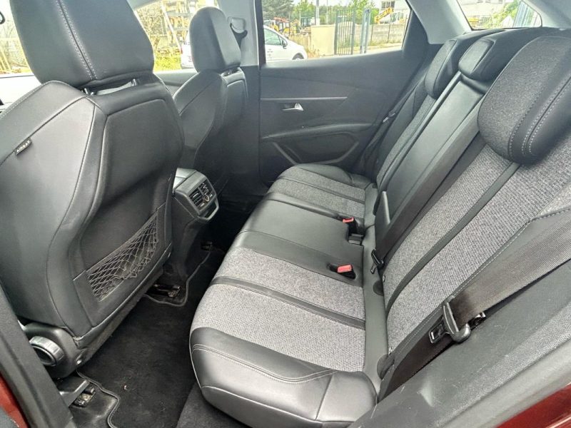 PEUGEOT 3008 ALLURE BlueHDI 130CV BVM6