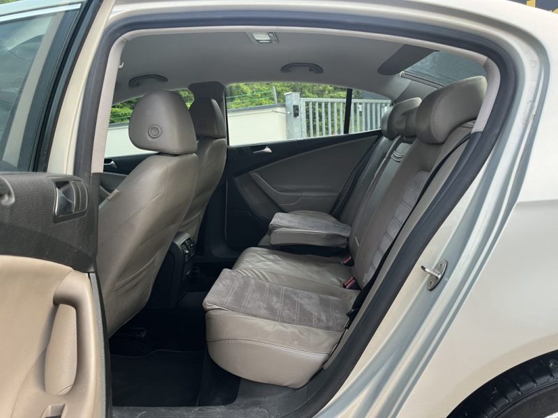 VOLKSWAGEN PASSAT 2.0 TDI 110 CV BERLINE CARAT (B6)