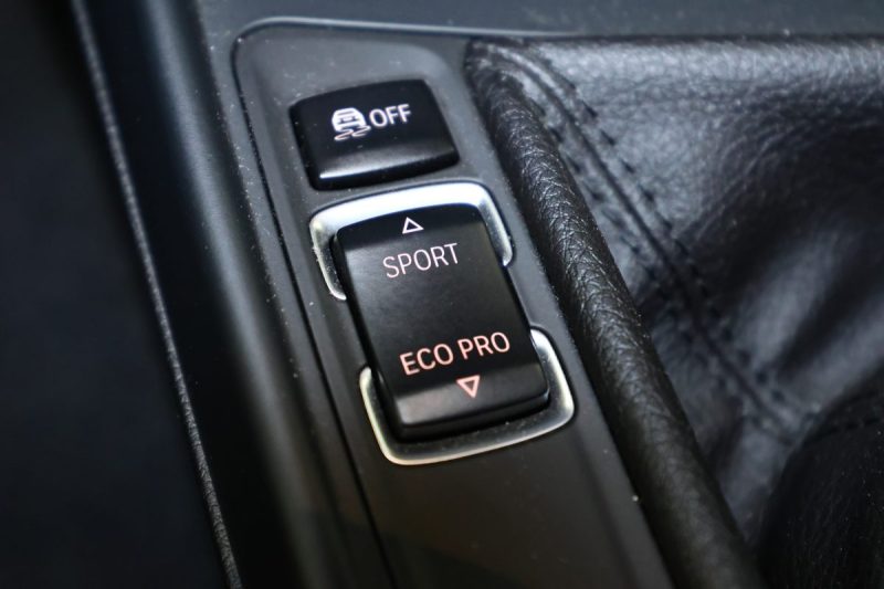 🟢 Bmw serie 1 120 D Sport Edition 184 cv Ecran / Bluetooth / Garantie / Sièges Chauffants