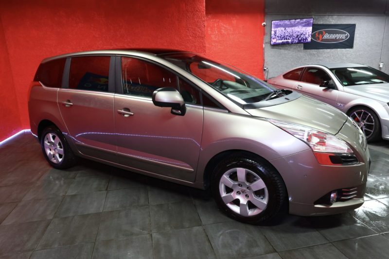 🟢 Peugeot 5008 7 places 2.0 HDI Business-Line 150cv  / Garantie / Toit panoramique / Gps / Bluetoot