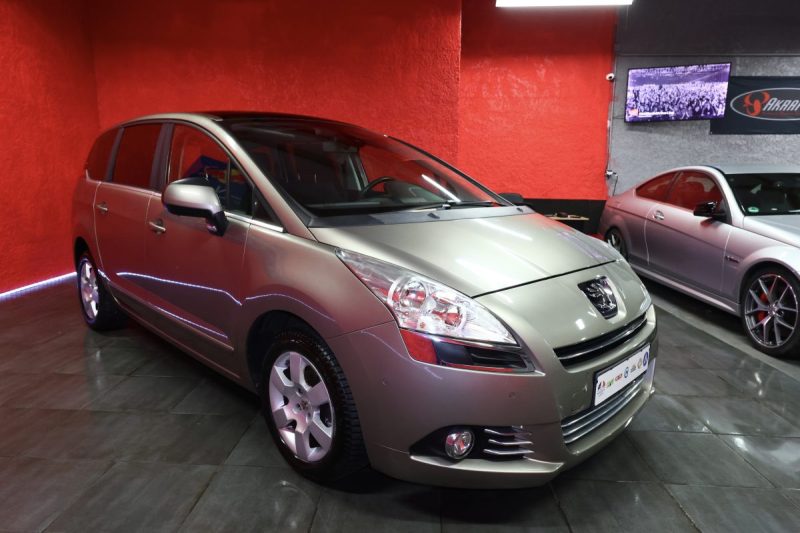 🟢 Peugeot 5008 7 places 2.0 HDI Business-Line 150cv  / Garantie / Toit panoramique / Gps / Bluetoot