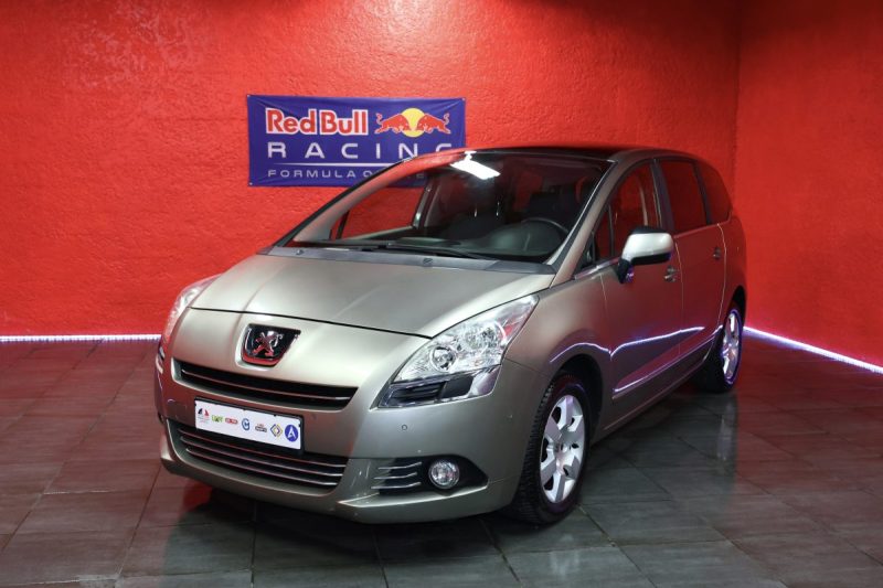 🟢 Peugeot 5008 7 places 2.0 HDI Business-Line 150cv  / Garantie / Toit panoramique / Gps / Bluetoot