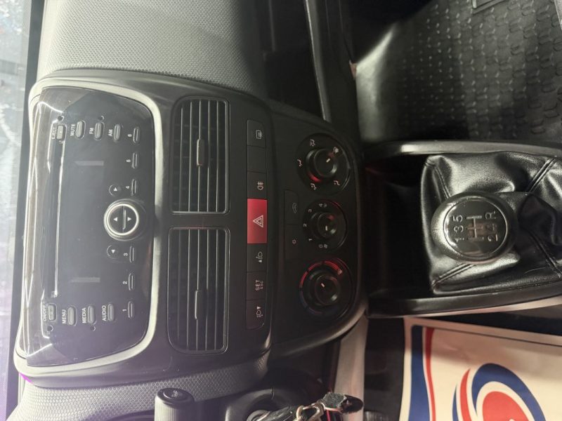 FIAT DOBLO II CARGO 1.3 MULTIJET 90 PACK 2011