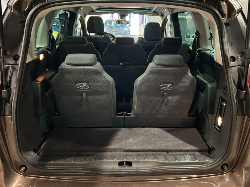 PEUGEOT 5008 1.6 THP 16V 165CH ALLURE 