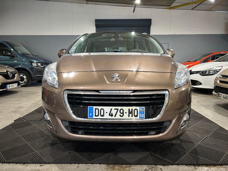 PEUGEOT 5008 1.6 THP 16V 165CH ALLURE 