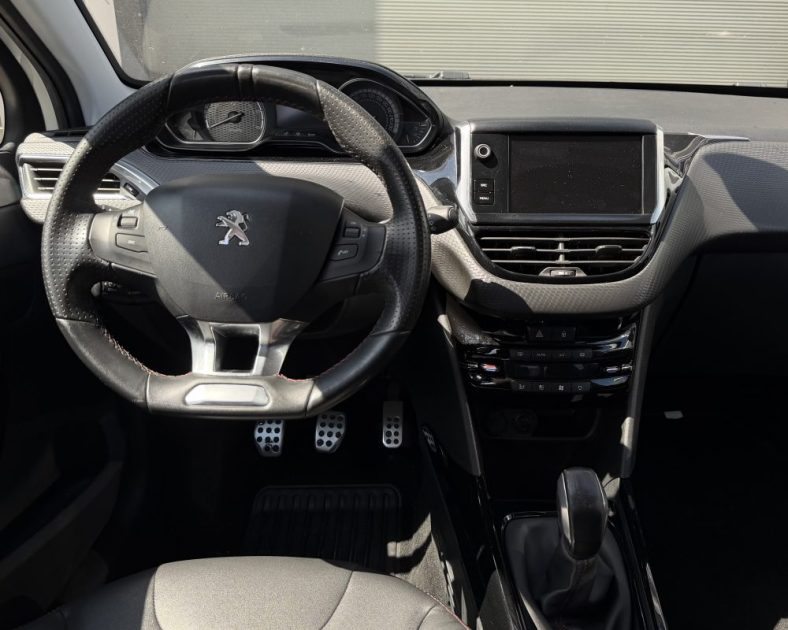 PEUGEOT 2008 GT LINE - 1.6 BLUE HDI 100 GT LINE - SUIVIS COMPLET - CAMERA - TRES BON ETAT - 2017