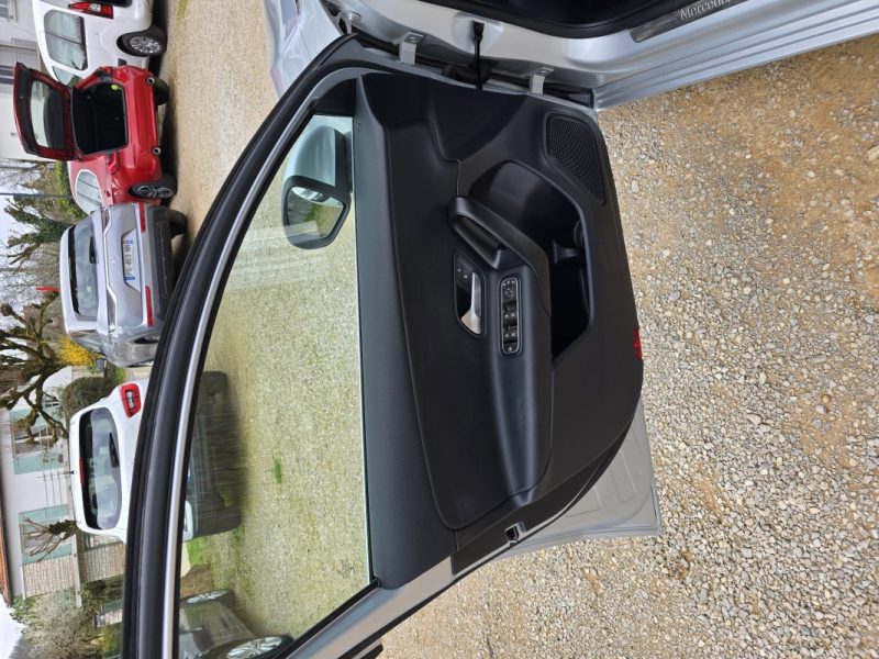MERCEDES CLASSE A STYLE LINE 2020