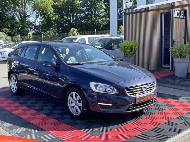 VOLVO V60 D2 115CH START&STOP R-DESIGN 2014