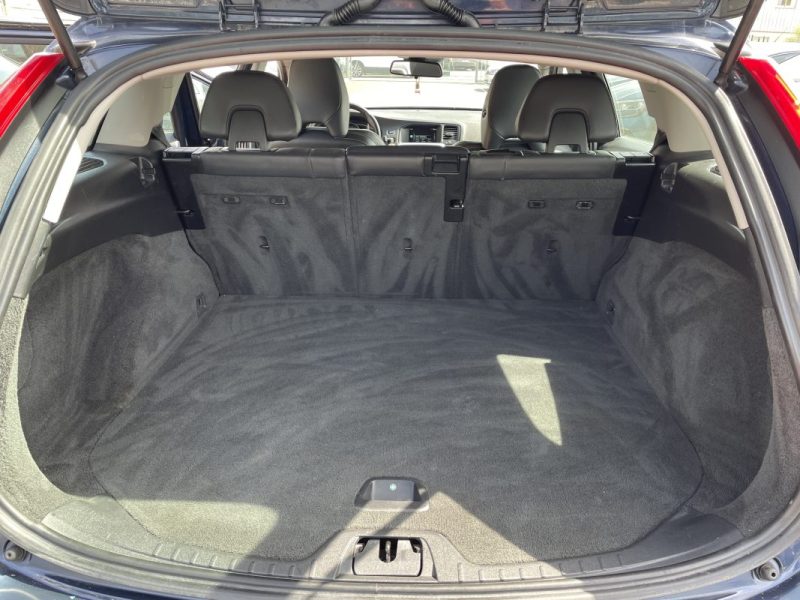 VOLVO V60 D2 115CH START&STOP R-DESIGN 2014