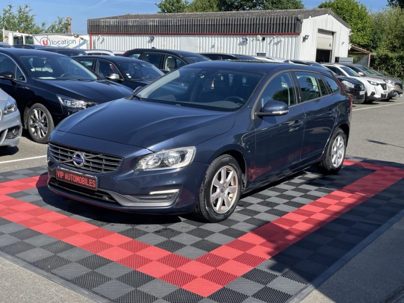 VOLVO V60 D2 115CH START&STOP R-DESIGN 2014