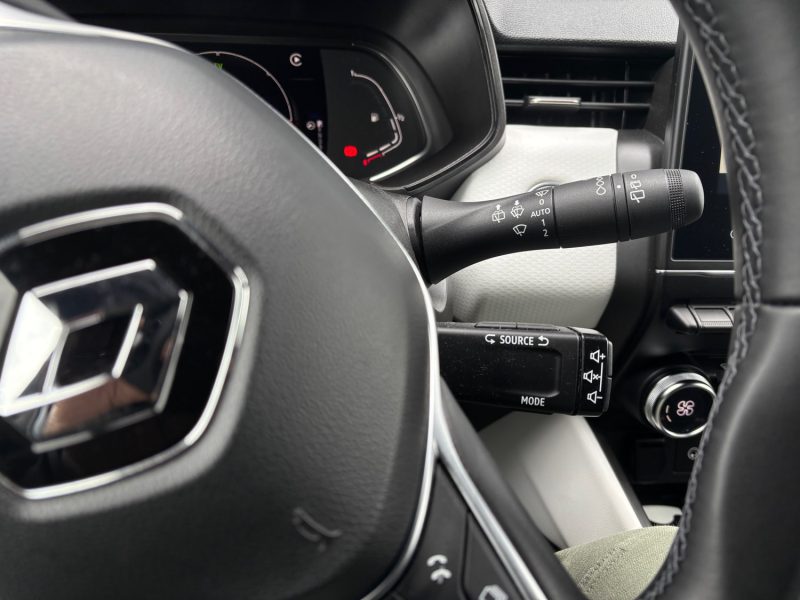 RENAULT CLIO 5 TECHNO 1.6 E-tech 145CH Full Hybrid - Tva Récupérable 
