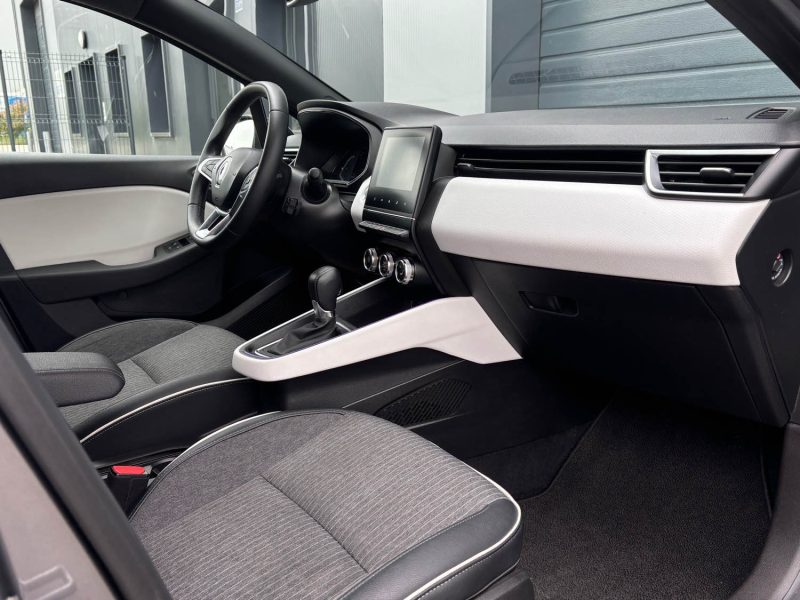 RENAULT CLIO 5 TECHNO 1.6 E-tech 145CH Full Hybrid - Tva Récupérable 