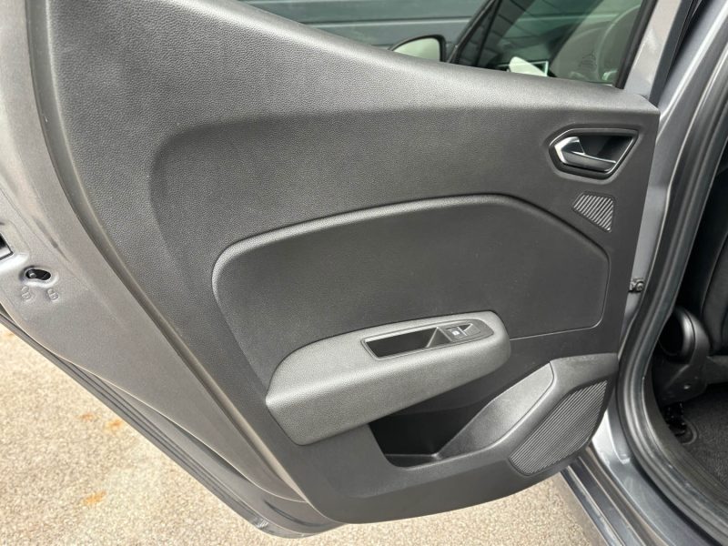 RENAULT CLIO 5 TECHNO 1.6 E-tech 145CH Full Hybrid - Tva Récupérable 
