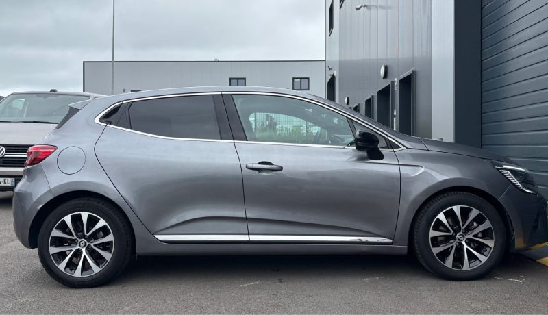 RENAULT CLIO 5 TECHNO 1.6 E-tech 145CH Full Hybrid - Tva Récupérable 