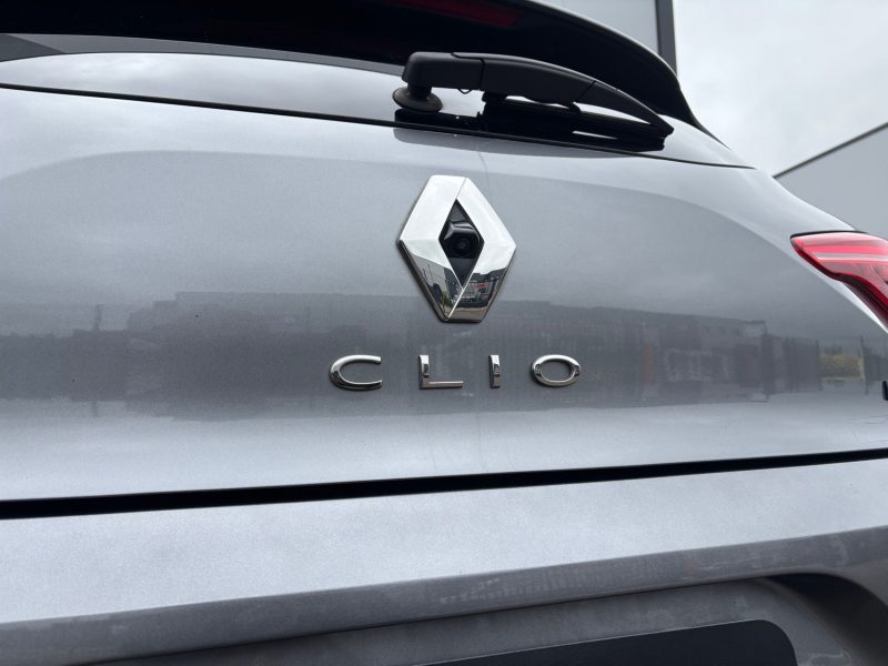 RENAULT CLIO 5 TECHNO 1.6 E-tech 145CH Full Hybrid - Tva Récupérable 