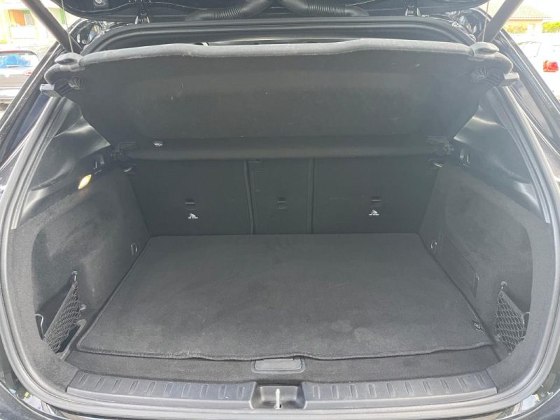 MERCEDES-BENZ Classe GLA 190 ch 220d 2.0 d 4MATIC 8G-DCT Toit ouvrant