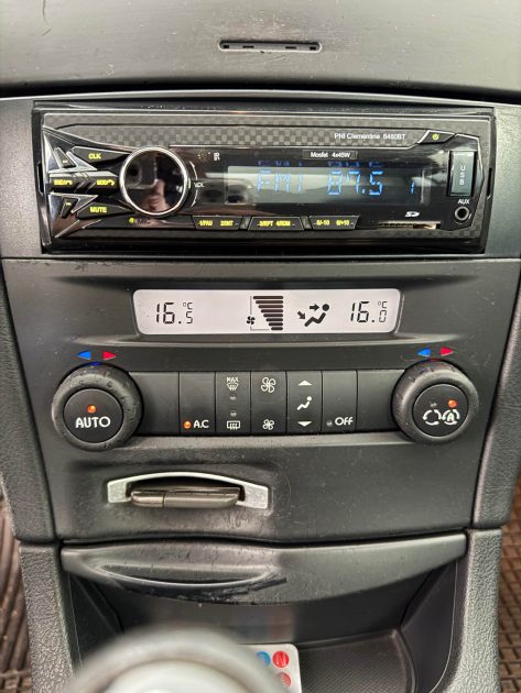 RENAULT  LAGUNA  1.6 110Cv 16V - Emotion - Garantie 12mois ou 15.000km 