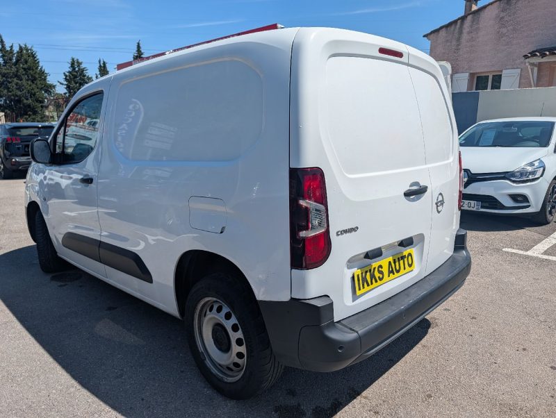 OPEL COMBO M 950 1.5 HDI 100CH 1ERE MAIN TVA RECUPERABLE  GARANTIE 12 MOIS