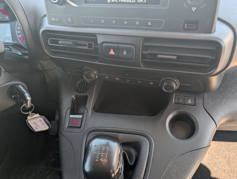 OPEL COMBO M 950 1.5 HDI 100CH 1ERE MAIN TVA RECUPERABLE  GARANTIE 12 MOIS
