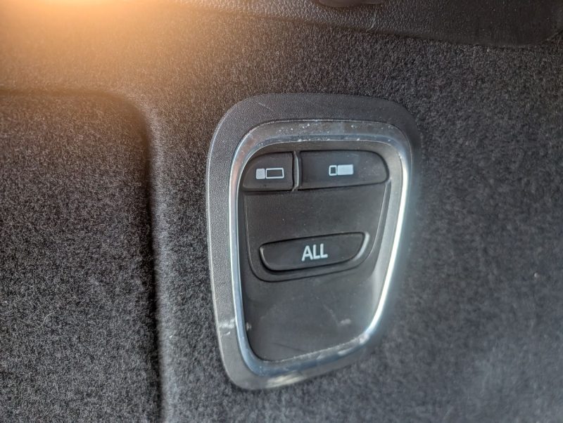 RENAULT SCENIC IV 1.2 TCE 130 INTENS FULL OPTIONS GARANTIE 12 MOIS