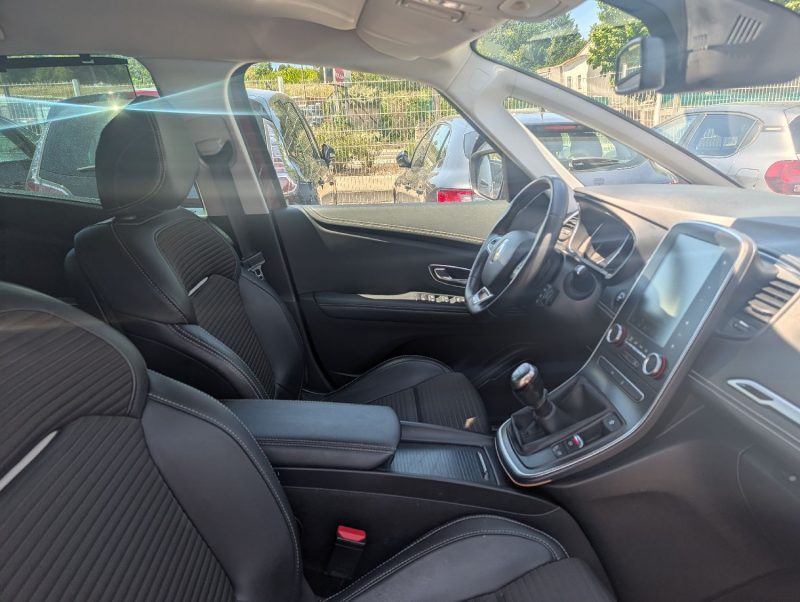 RENAULT SCENIC IV 1.2 TCE 130 INTENS FULL OPTIONS GARANTIE 12 MOIS
