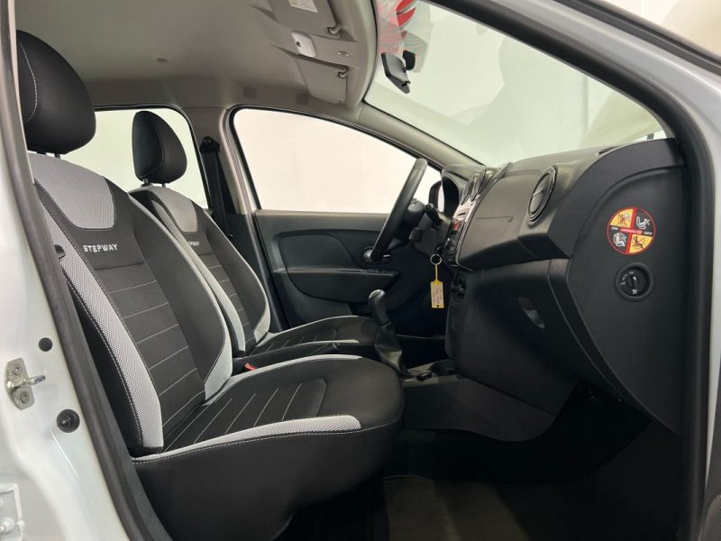 DACIA SANDERO 1.0 90CH STEPWAY 