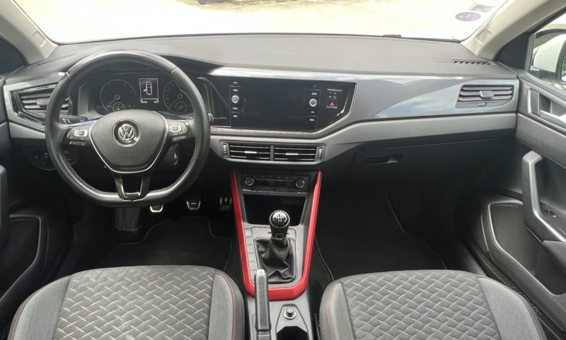 Volkswagen Polo VI 1.0l MPI CONNECT 65ch - Garantie 6 mois