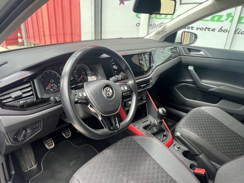 Volkswagen Polo VI 1.0l MPI CONNECT 65ch - Garantie 6 mois