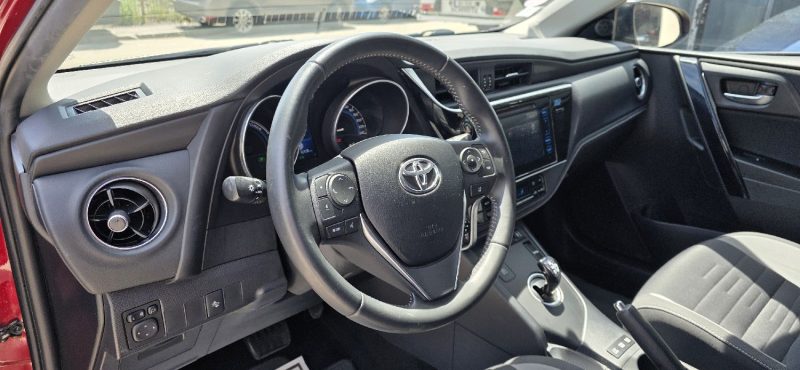 TOYOTA AURIS 136H TECHNOLINE 2017